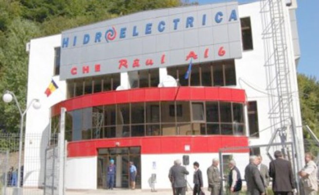 Hidroelectrica vinde 25 de microhidrocentrale